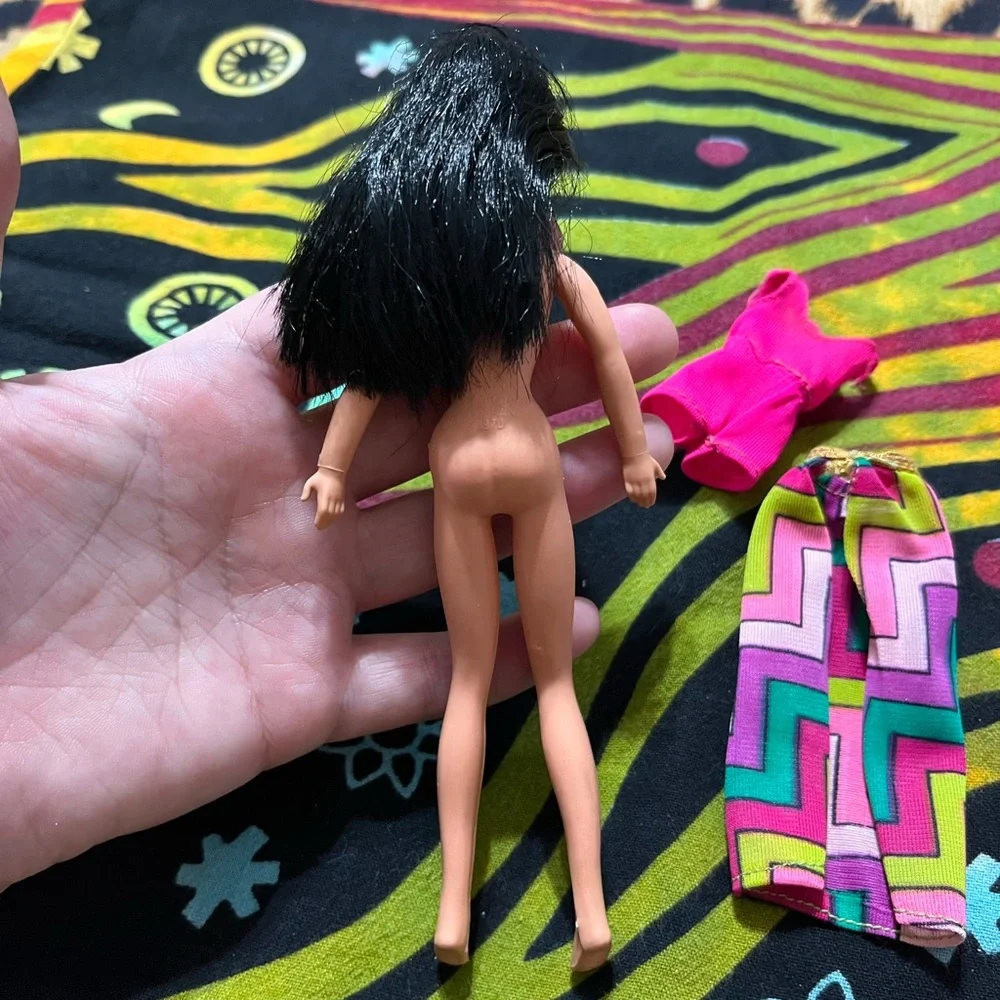 Vintage 1970’s Mattel Rock Flowers RARE Iris Black Hair 6 1/2” Fashion Doll